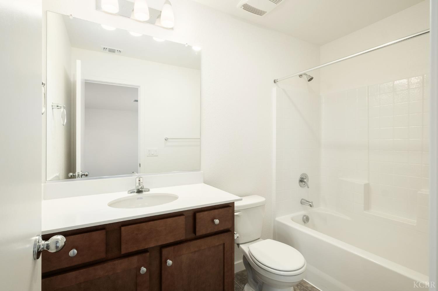 1720 Hume Lake Ave, Corcoran, CA 93212