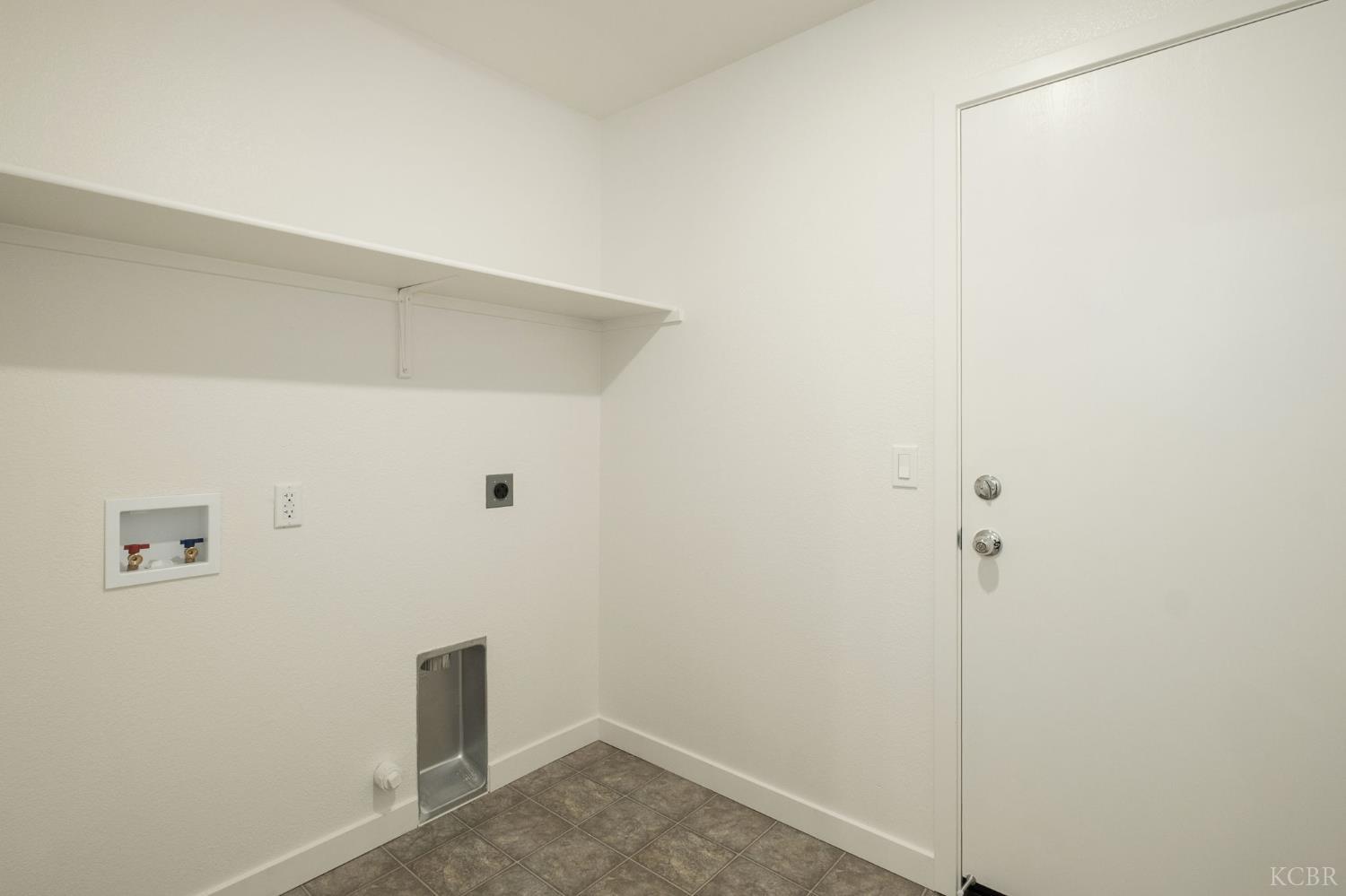 1720 Hume Lake Ave, Corcoran, CA 93212