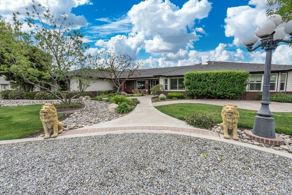 335 Helene St, Lemoore, CA 93245