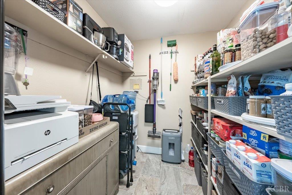 335 Helene St, Lemoore, CA 93245