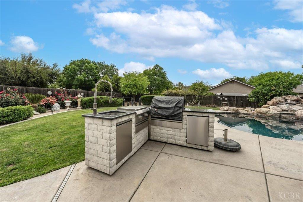 335 Helene St, Lemoore, CA 93245