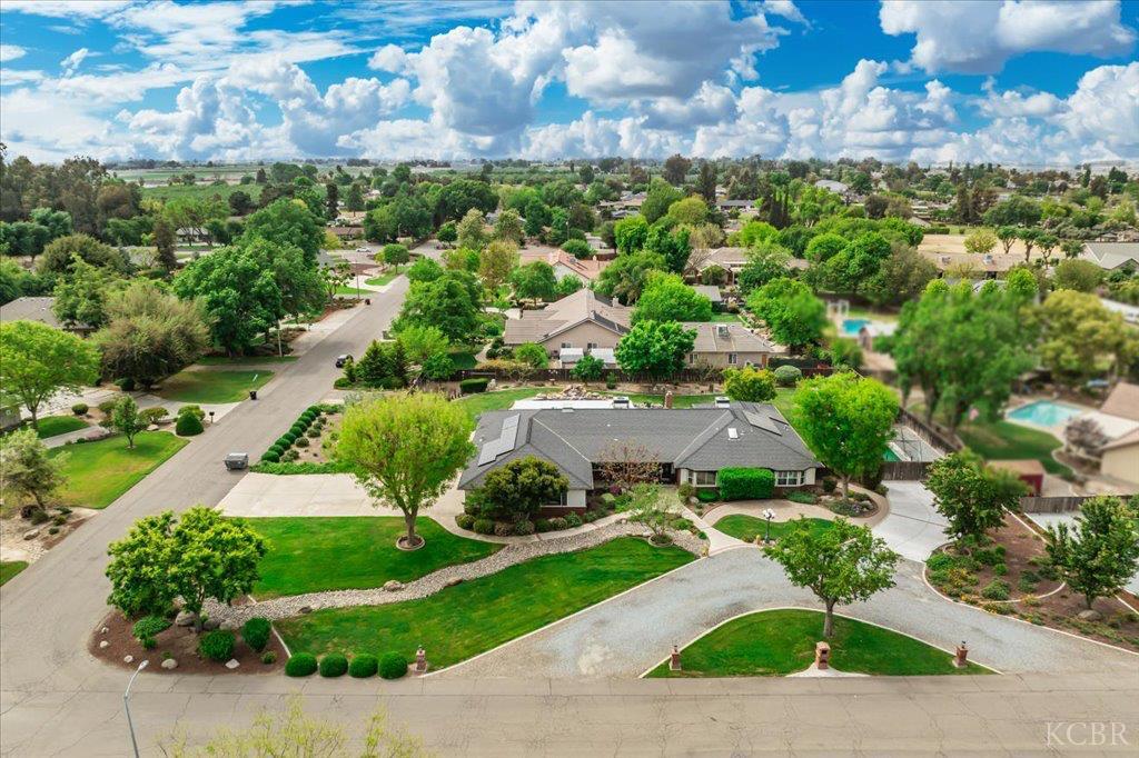 335 Helene St, Lemoore, CA 93245