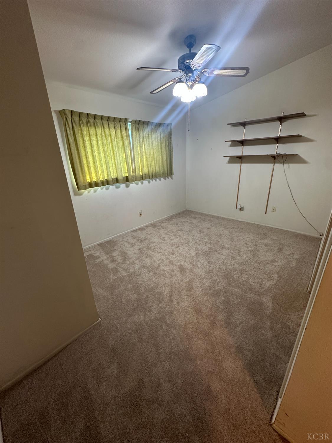 272 W Burlwood Ln, Lemoore, CA 93245