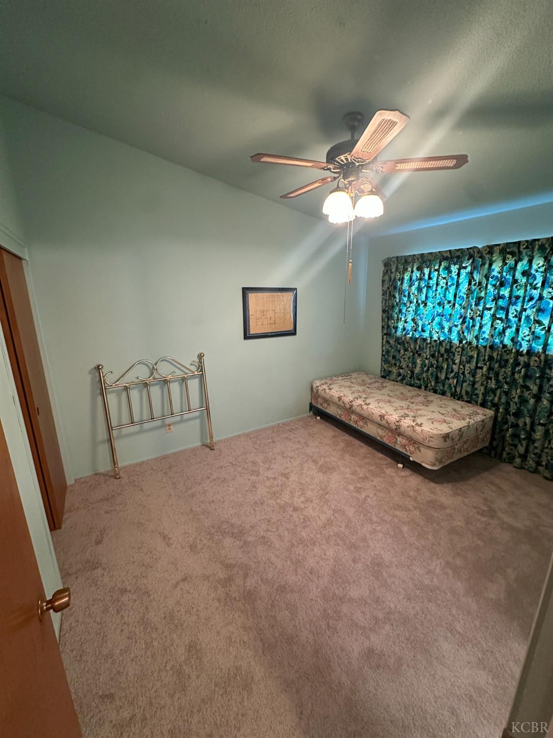 272 W Burlwood Ln, Lemoore, CA 93245