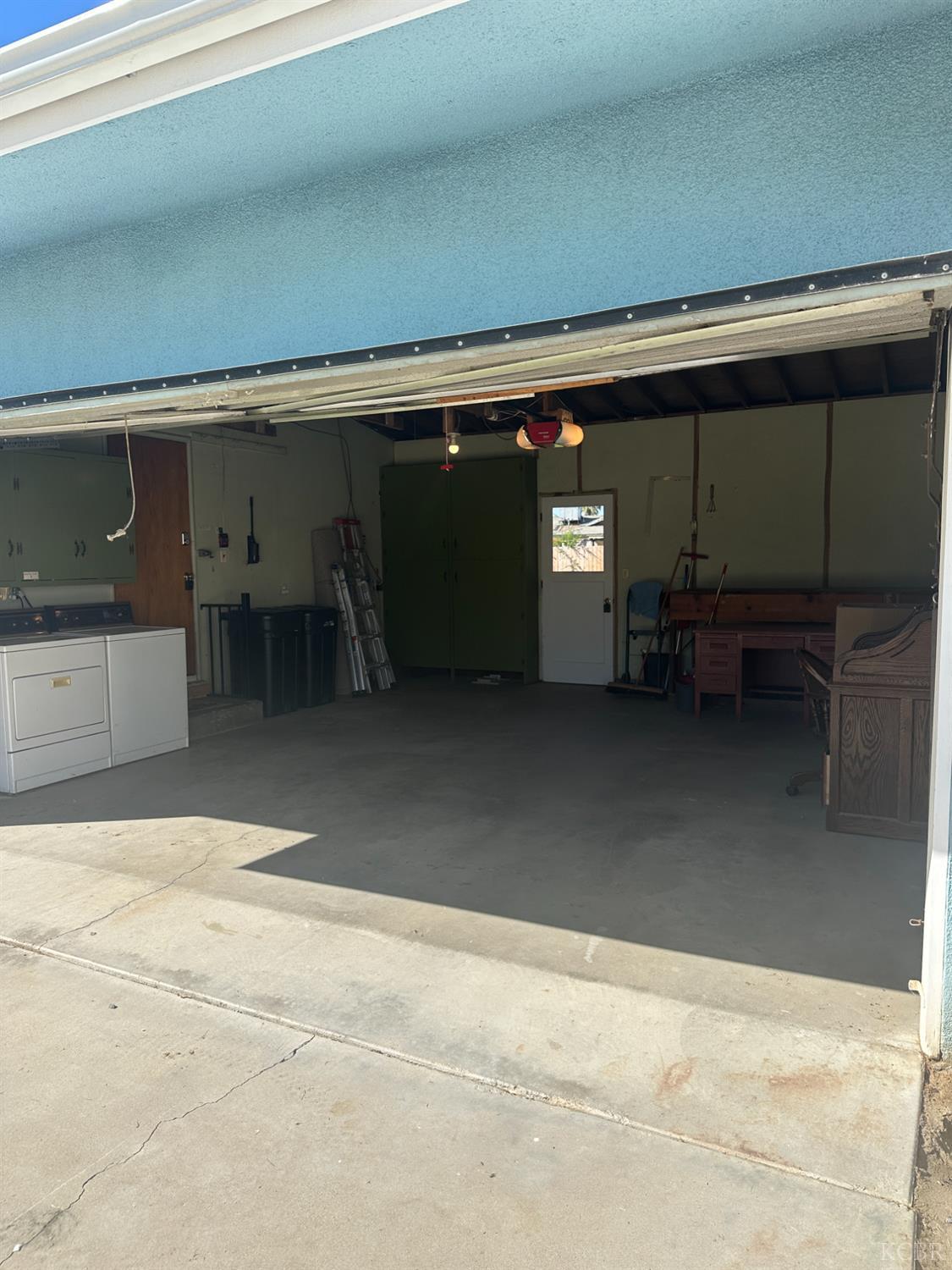 272 W Burlwood Ln, Lemoore, CA 93245