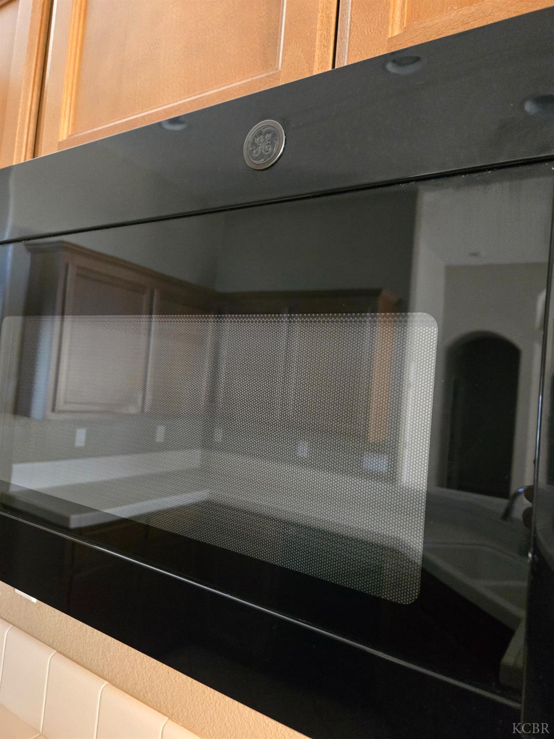 1131 Paradise Dr, Lemoore, CA 93245