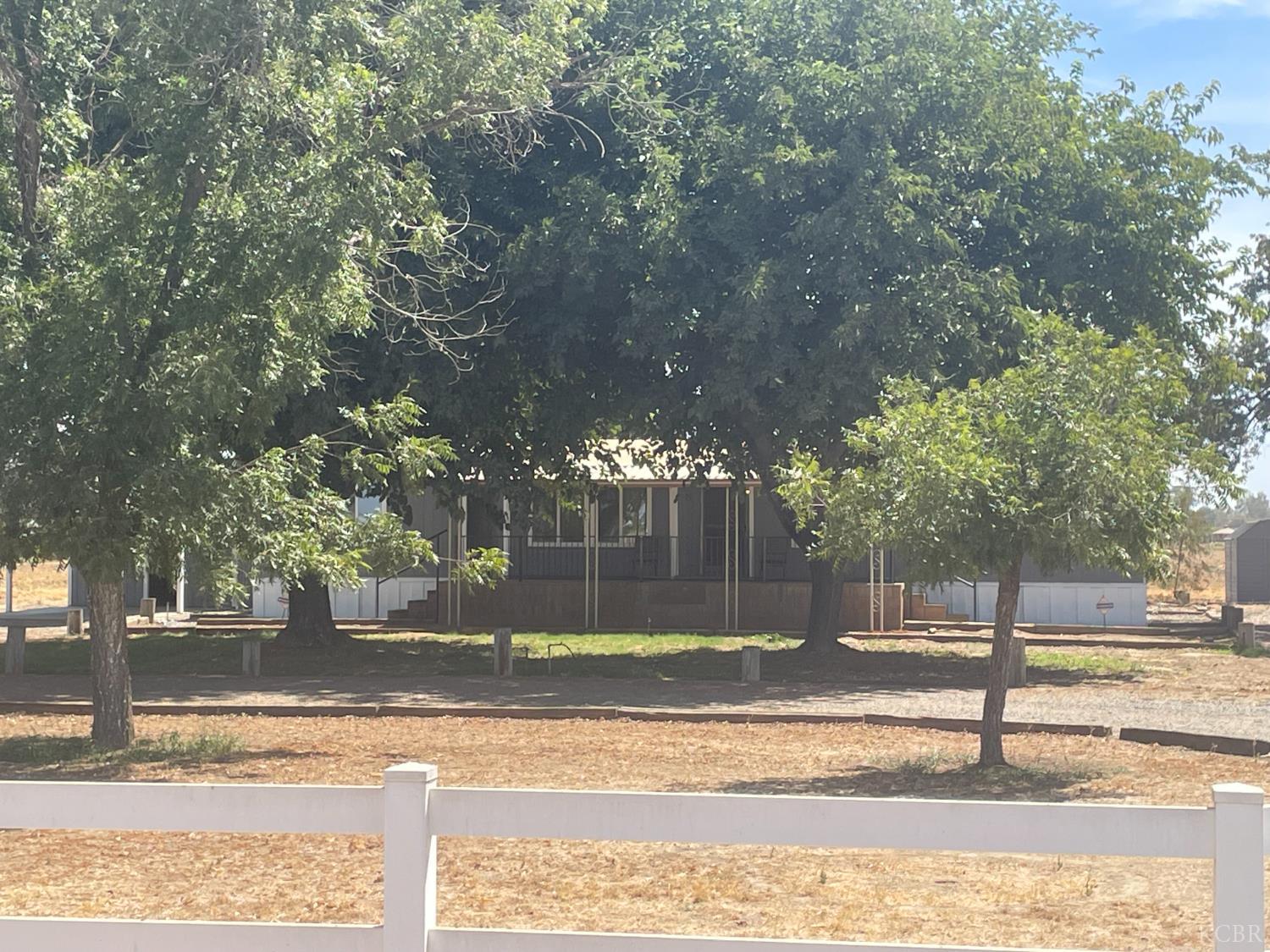 13941 9th Ave, Hanford, CA 93230