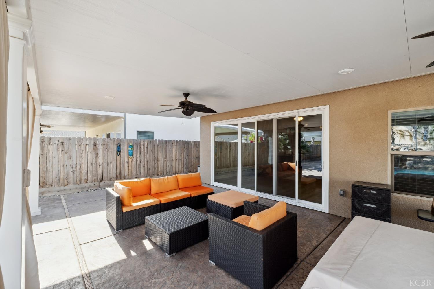 1999 W Hayward St W, Hanford, CA 93230