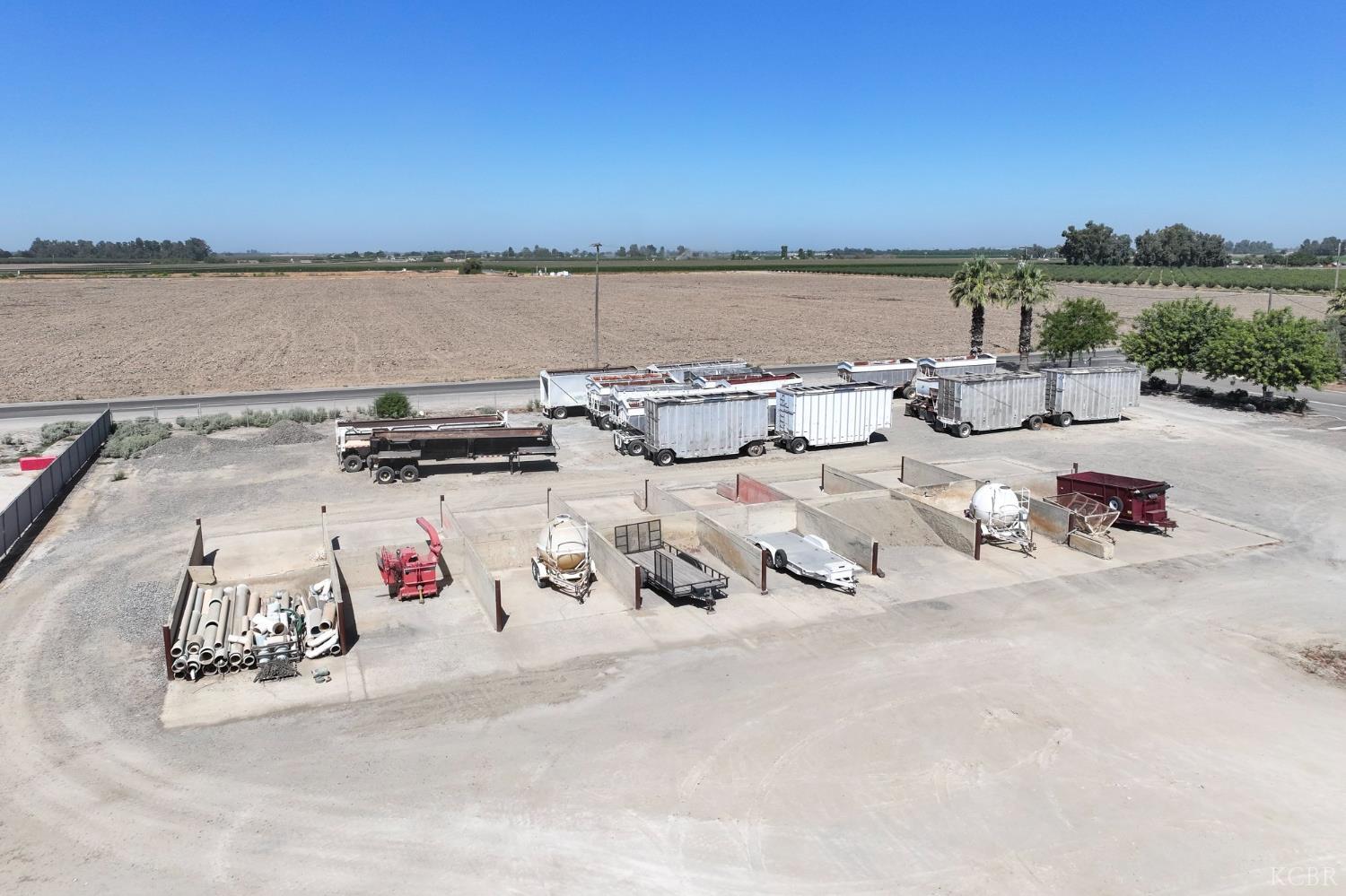 12319 12th Ave, Hanford, CA 93230