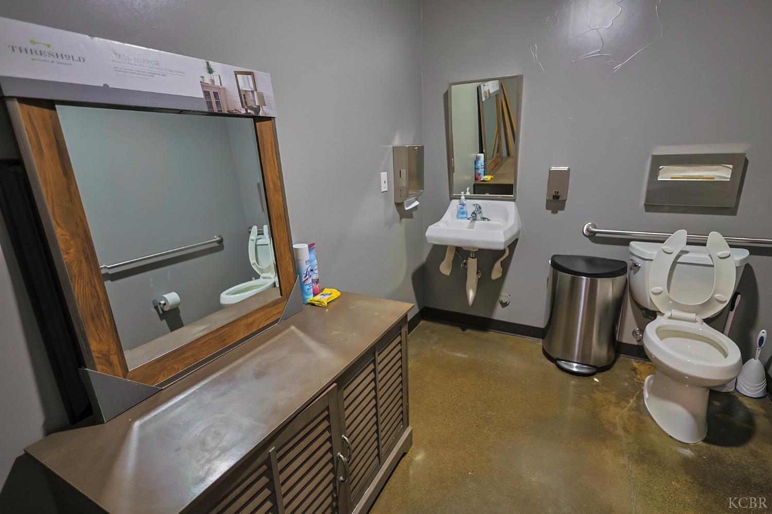 12319 12th Ave, Hanford, CA 93230