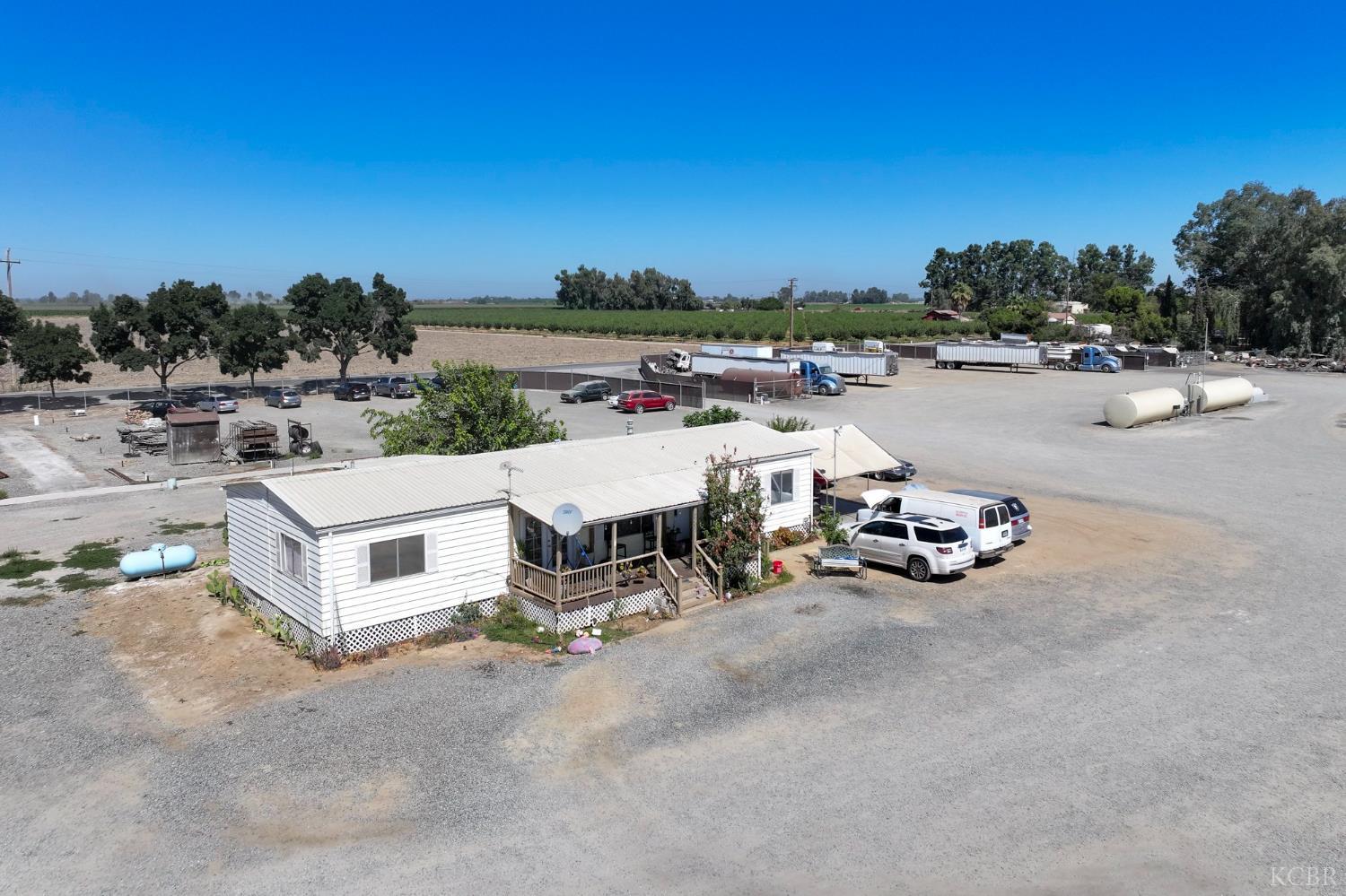 12319 12th Ave, Hanford, CA 93230