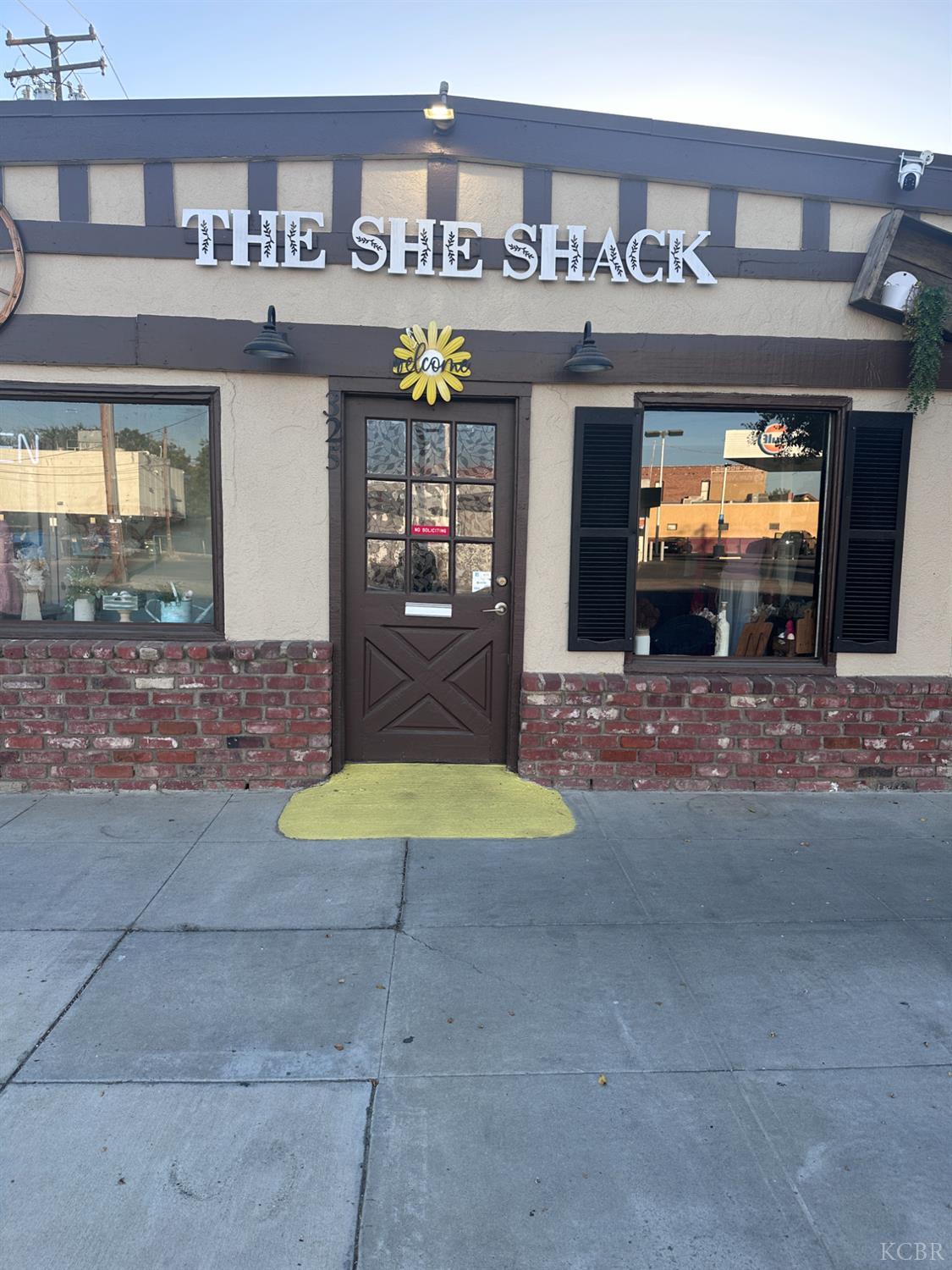 325 Fox St, Lemoore, CA 93245