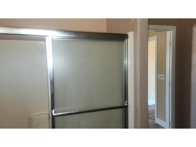 2091 E Nebraska Ave, Dinuba, CA 93618