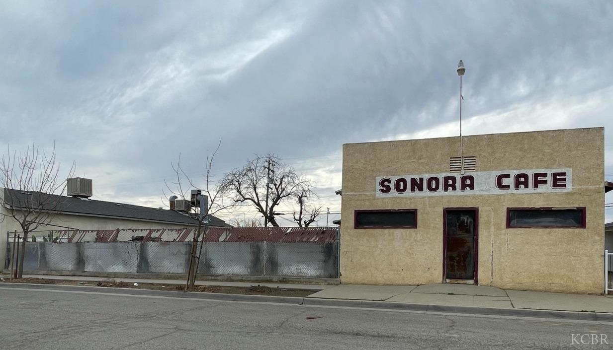 17059 Myrtle Ave, Huron, CA 93234