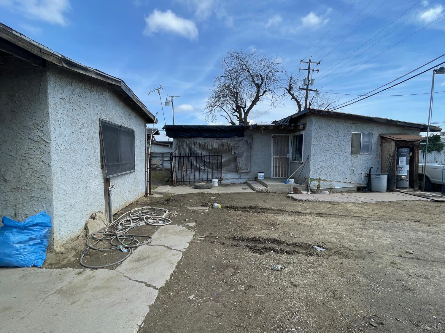 17059 Myrtle Ave, Huron, CA 93234