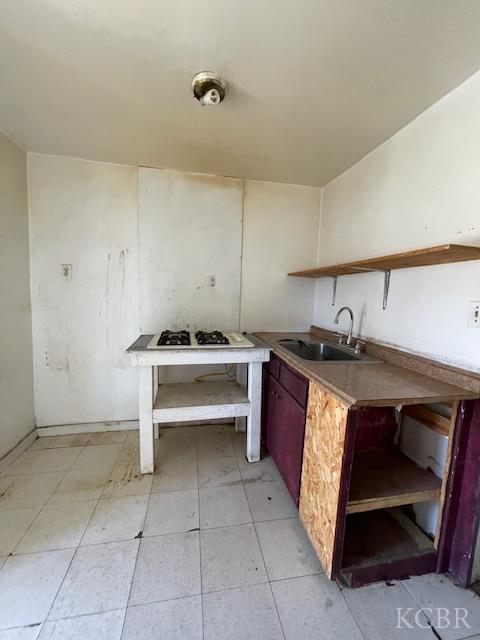 17059 Myrtle Ave, Huron, CA 93234