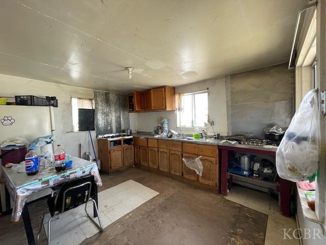 17059 Myrtle Ave, Huron, CA 93234