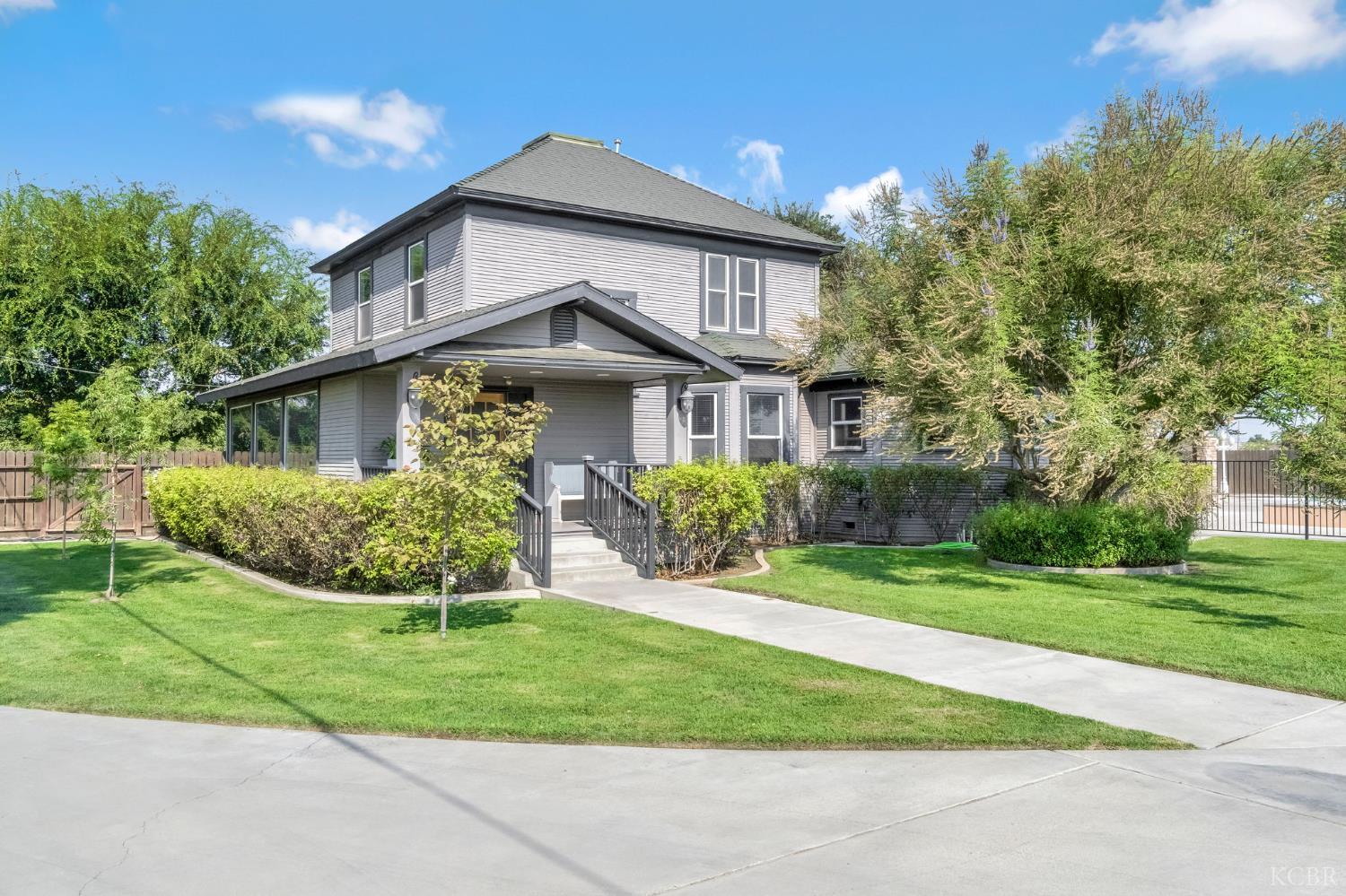 5775 N 11th Ave, Hanford, CA 93230