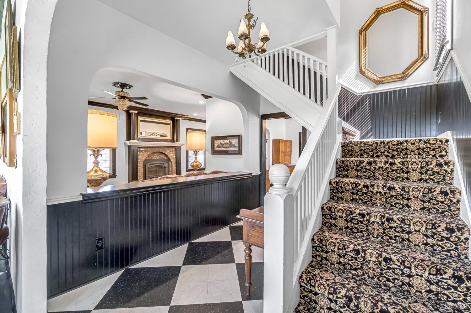 5775 N 11th Ave, Hanford, CA 93230