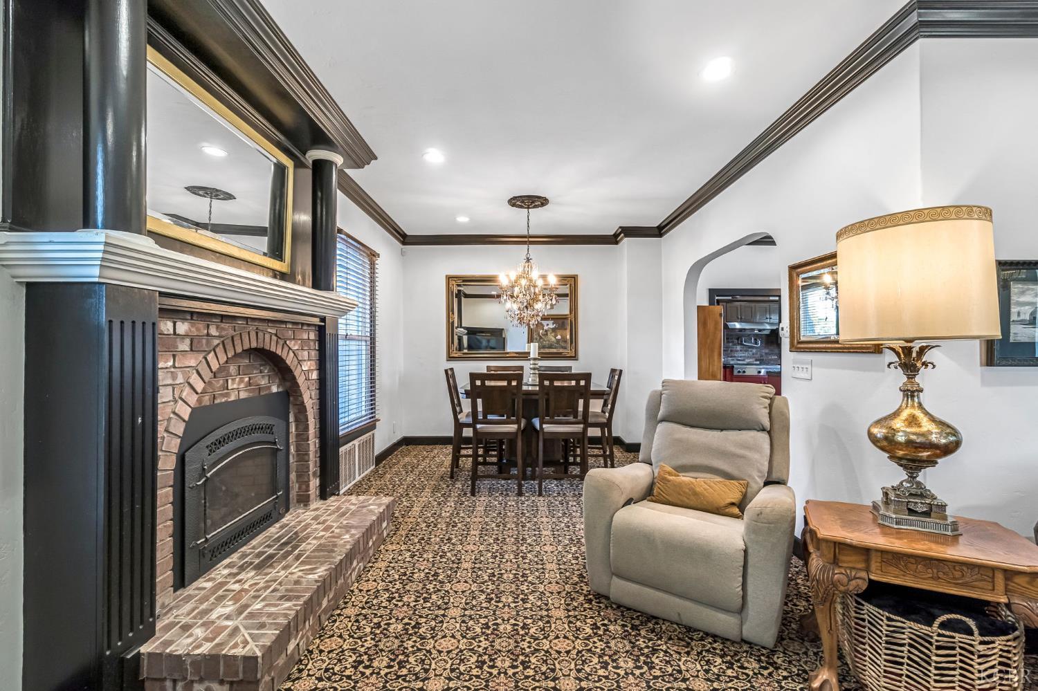 5775 N 11th Ave, Hanford, CA 93230