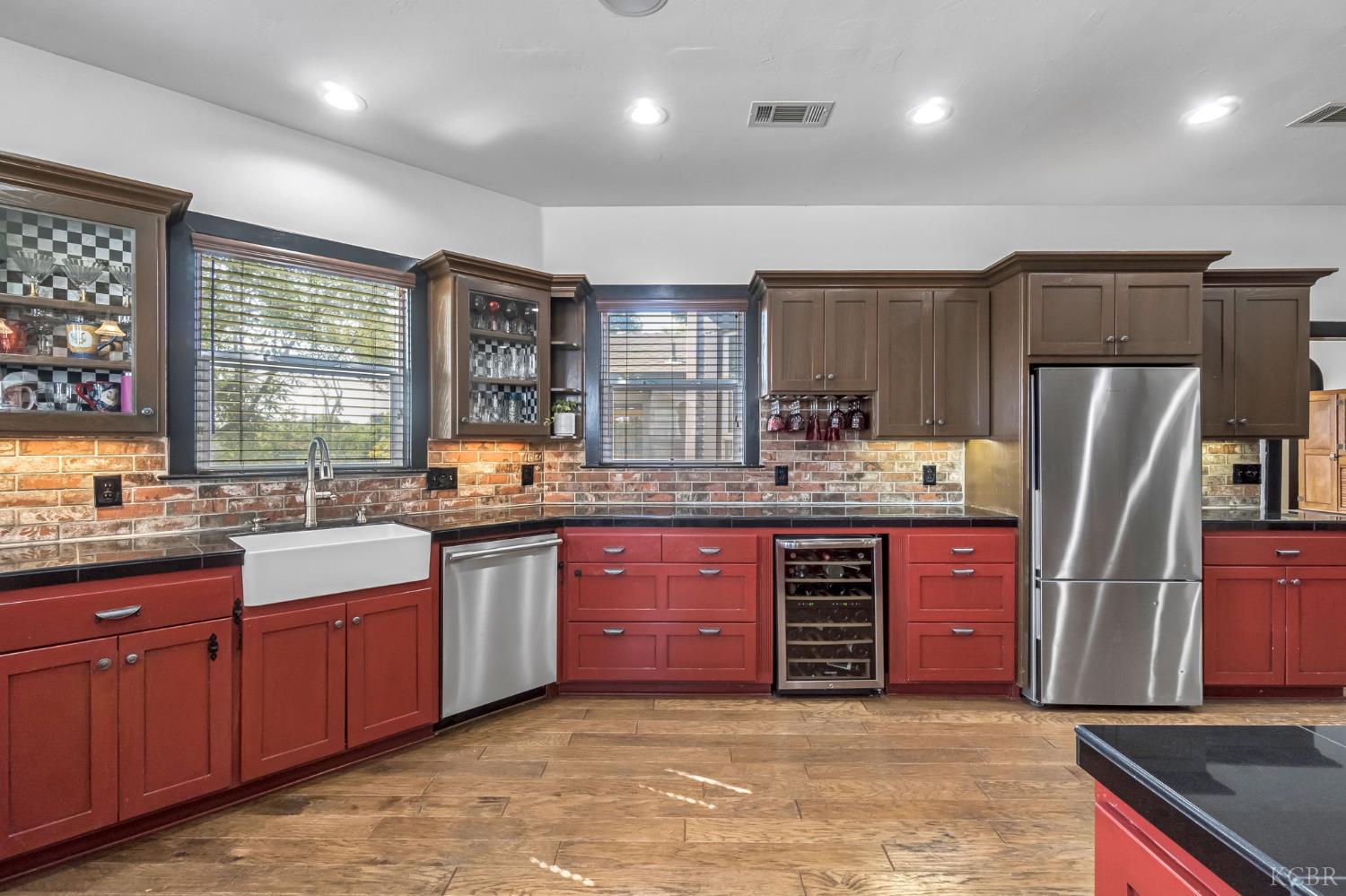 5775 N 11th Ave, Hanford, CA 93230