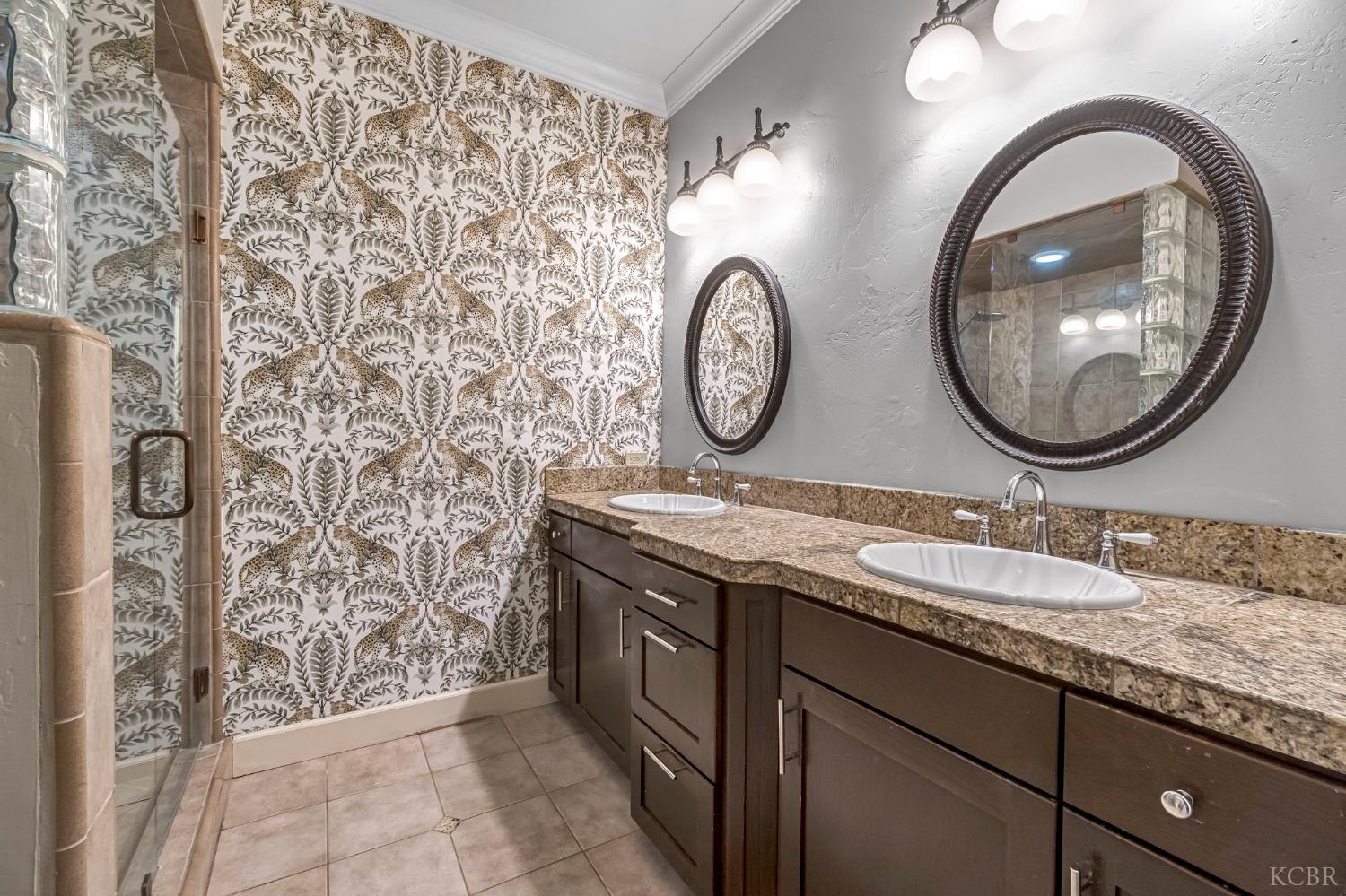 5775 N 11th Ave, Hanford, CA 93230