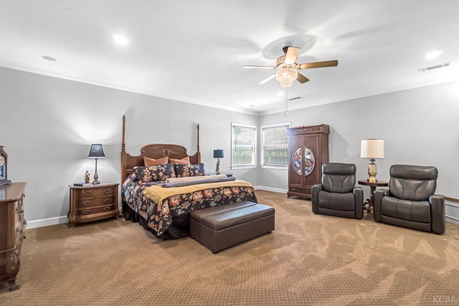 5775 N 11th Ave, Hanford, CA 93230