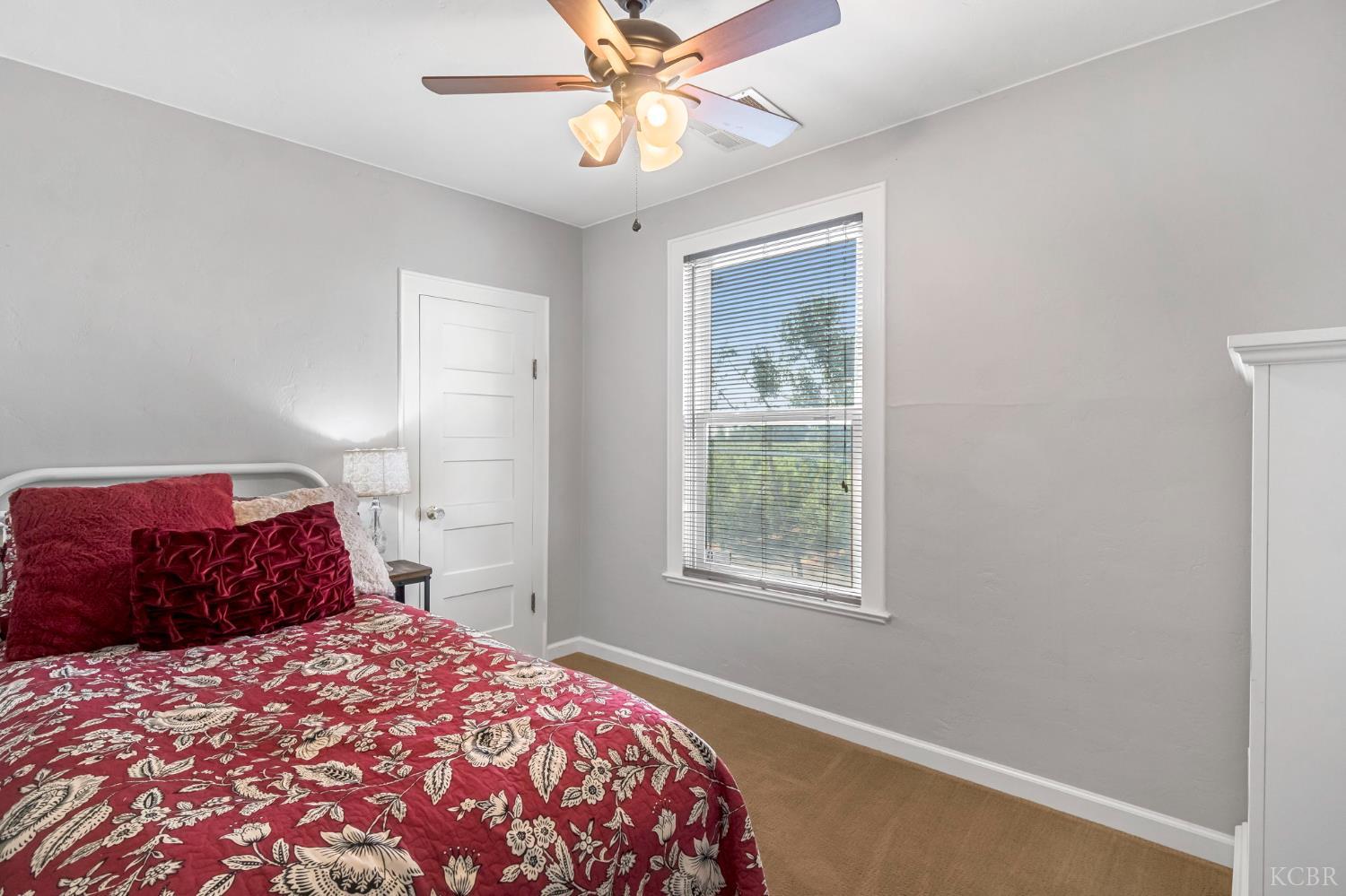 5775 N 11th Ave, Hanford, CA 93230