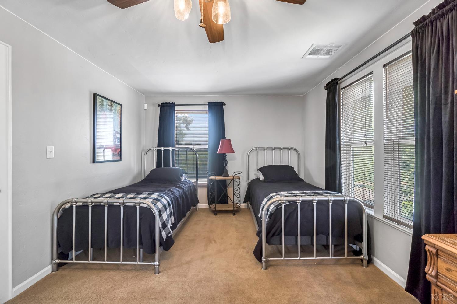 5775 N 11th Ave, Hanford, CA 93230