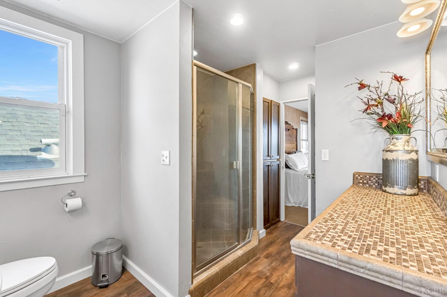 5775 N 11th Ave, Hanford, CA 93230