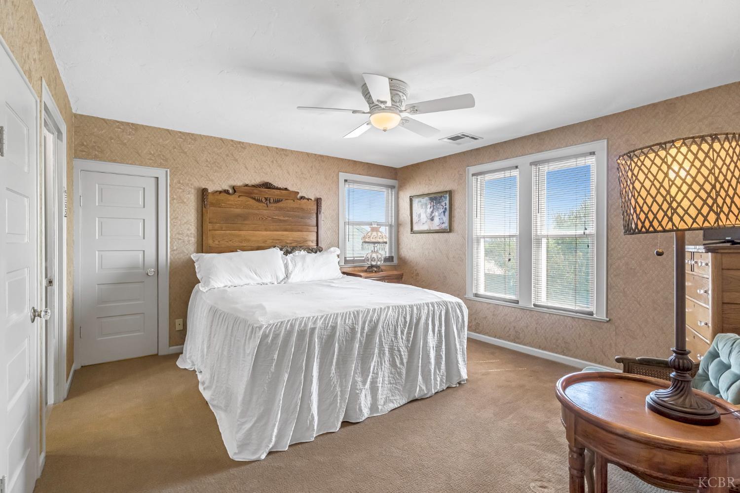 5775 N 11th Ave, Hanford, CA 93230