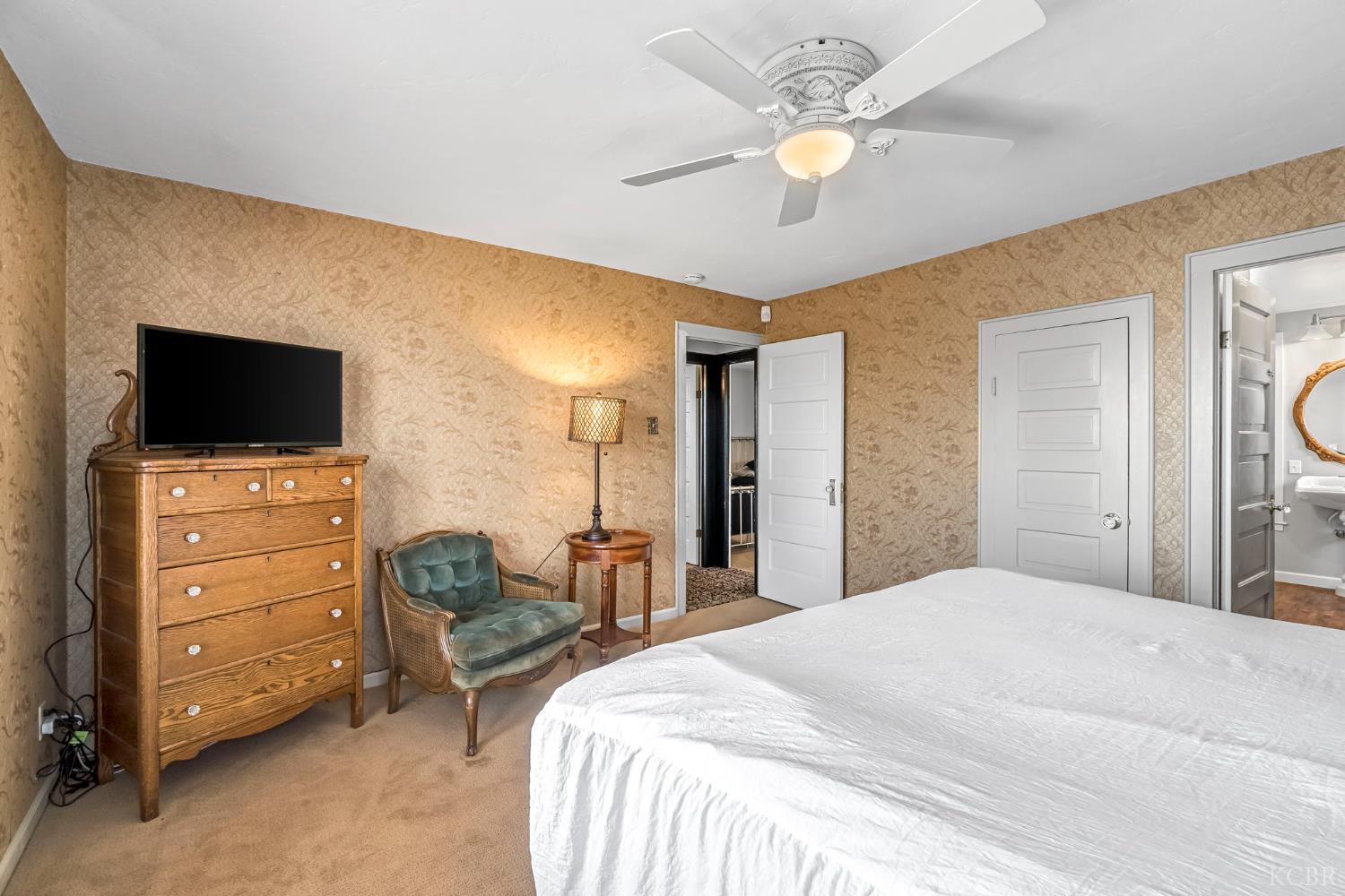 5775 N 11th Ave, Hanford, CA 93230