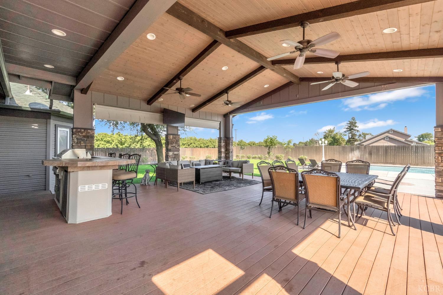 5775 N 11th Ave, Hanford, CA 93230