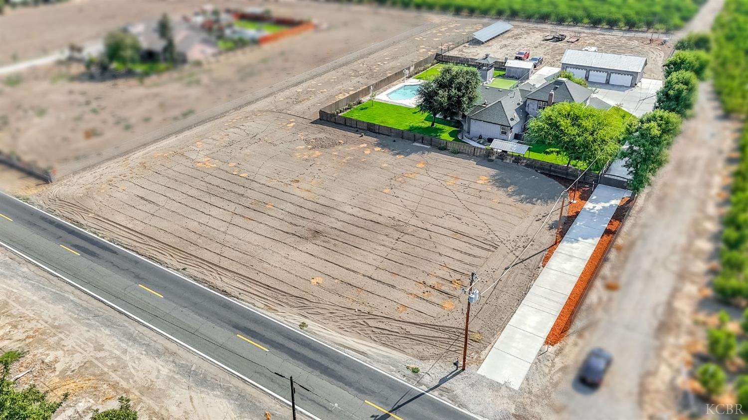 5775 N 11th Ave, Hanford, CA 93230