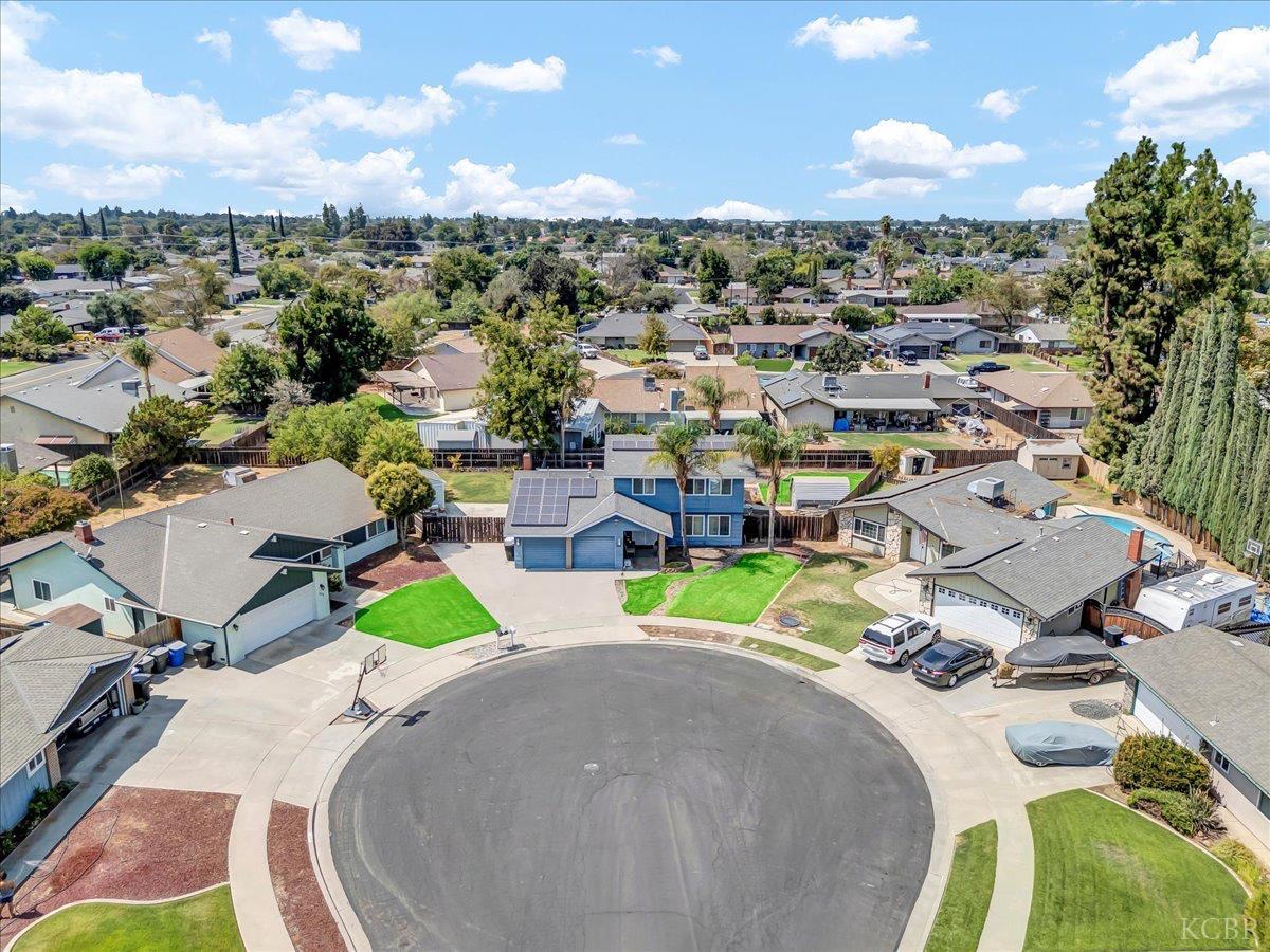 332 E Ash Ave, Hanford, CA 93230