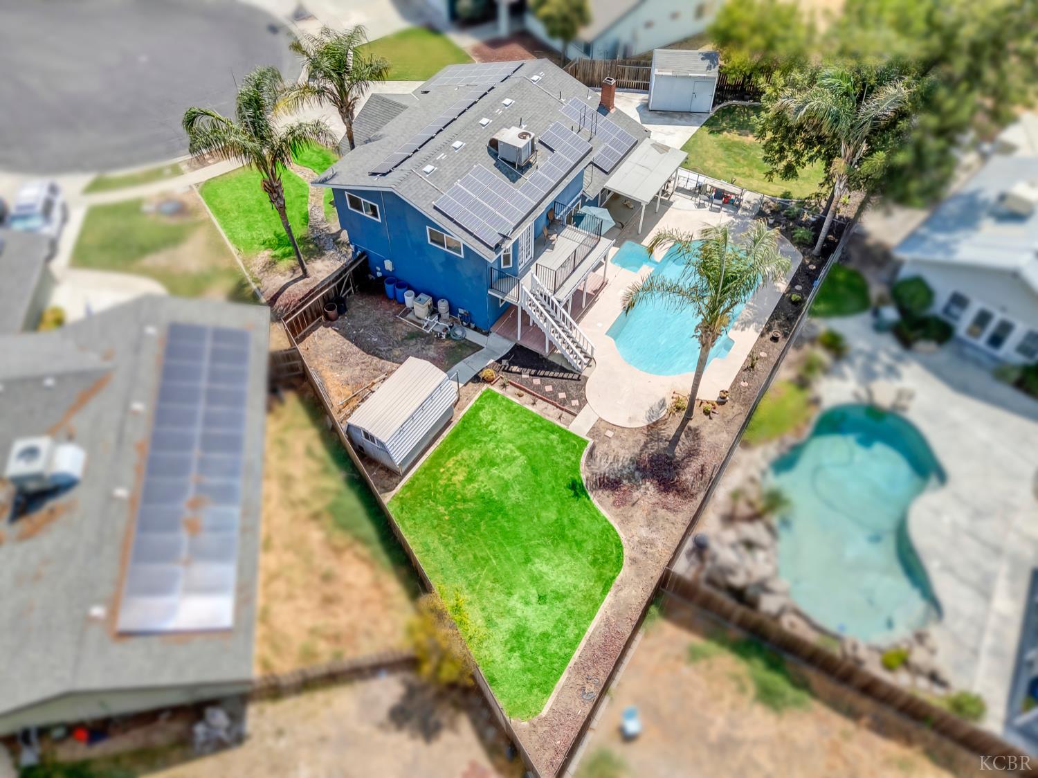 332 E Ash Ave, Hanford, CA 93230