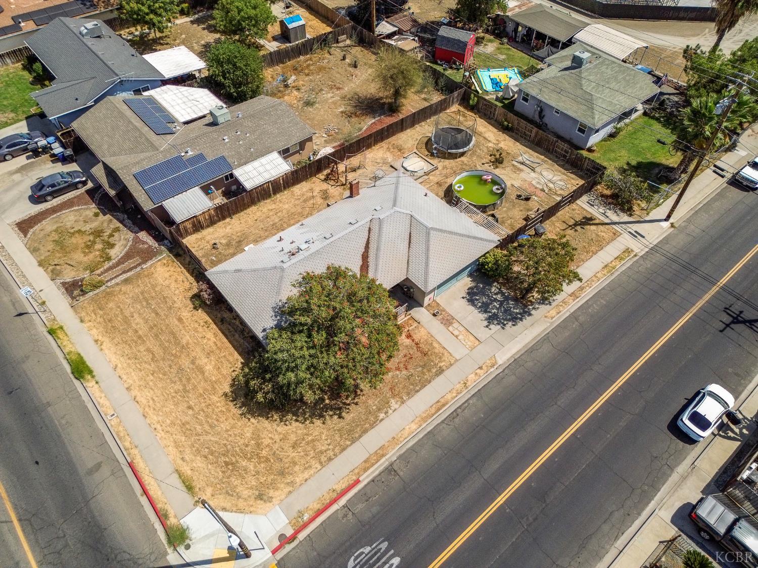 1901 N Kensington Way N, Hanford, CA 93230