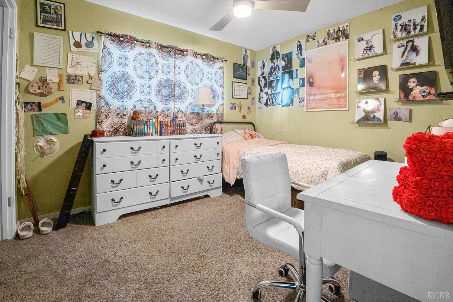 1901 N Kensington Way N, Hanford, CA 93230