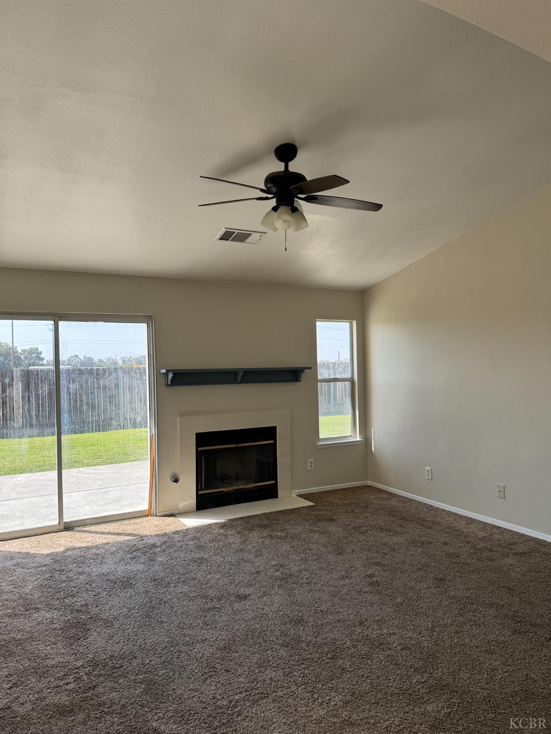 1205 Hawthorn St, Hanford, CA 93230