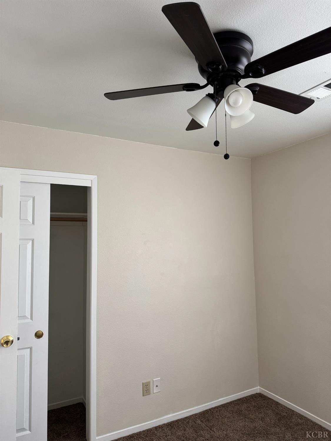 1205 Hawthorn St, Hanford, CA 93230