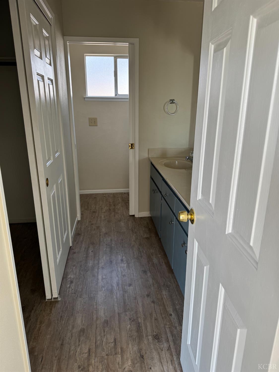 1205 Hawthorn St, Hanford, CA 93230