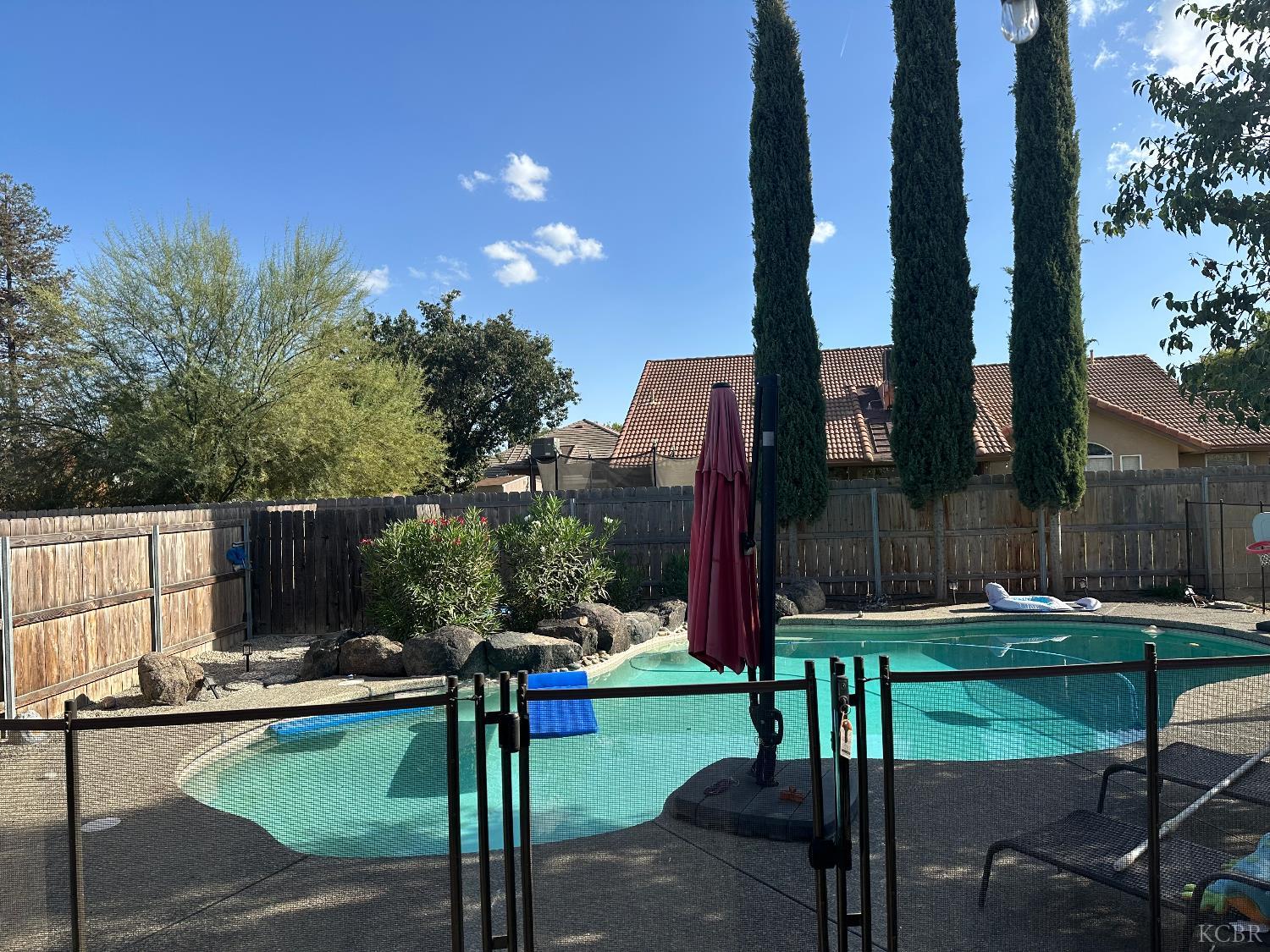 575 E Encore Dr, Hanford, CA 93323