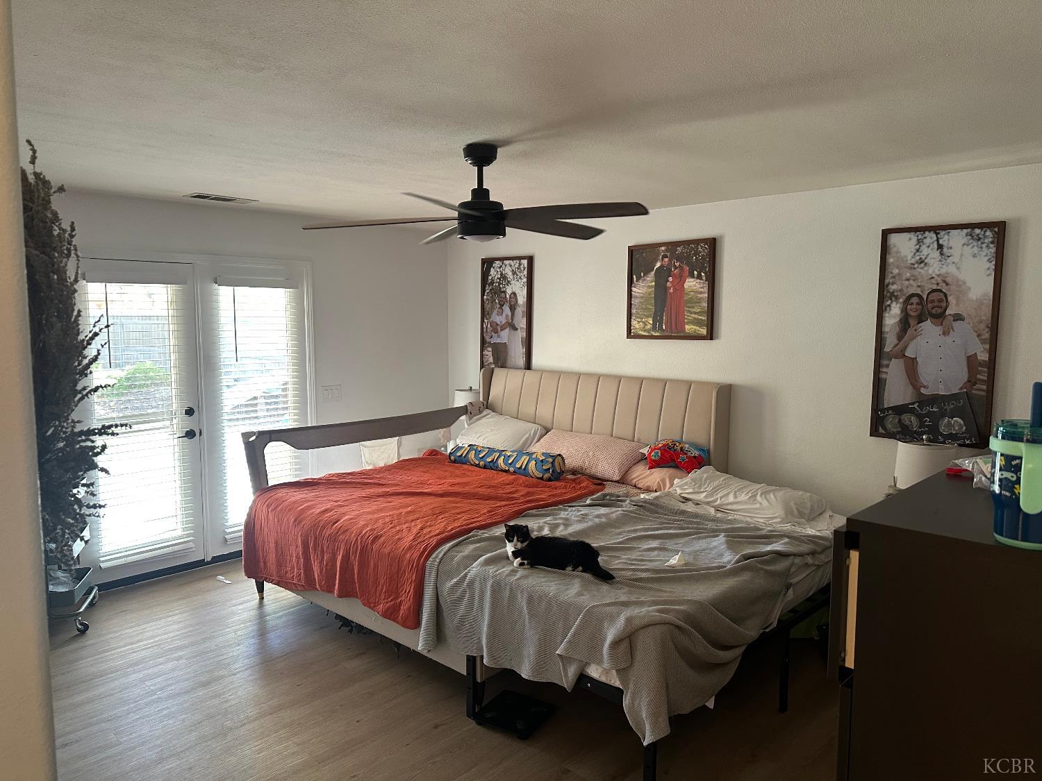 575 E Encore Dr, Hanford, CA 93323