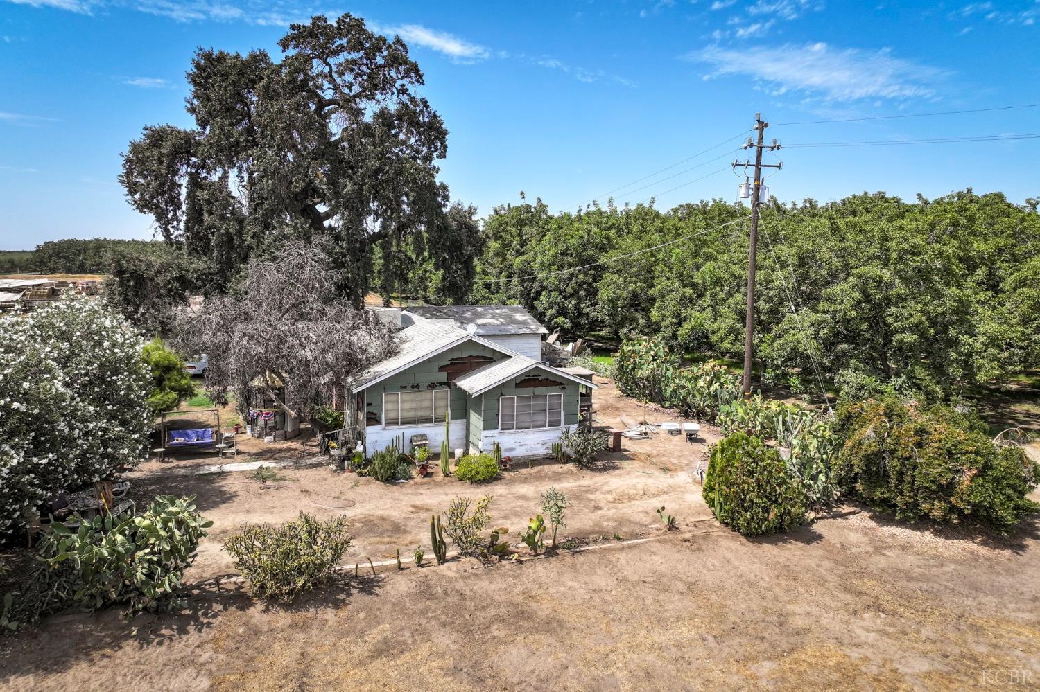 3948 13 1/4 Ave, Hanford, CA 93230