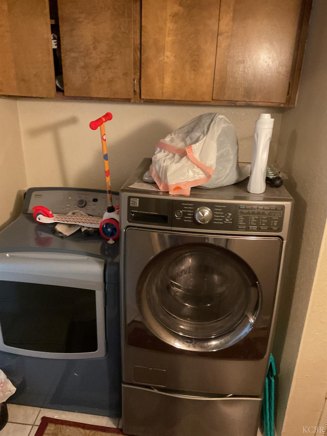 700 S Corcoran Ave, Avenal, CA 93024