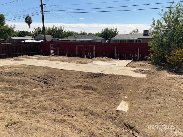 740 E Monterey St, Avenal, CA 93204