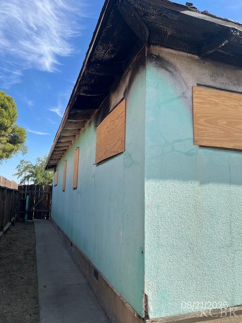 740 E Monterey St, Avenal, CA 93204