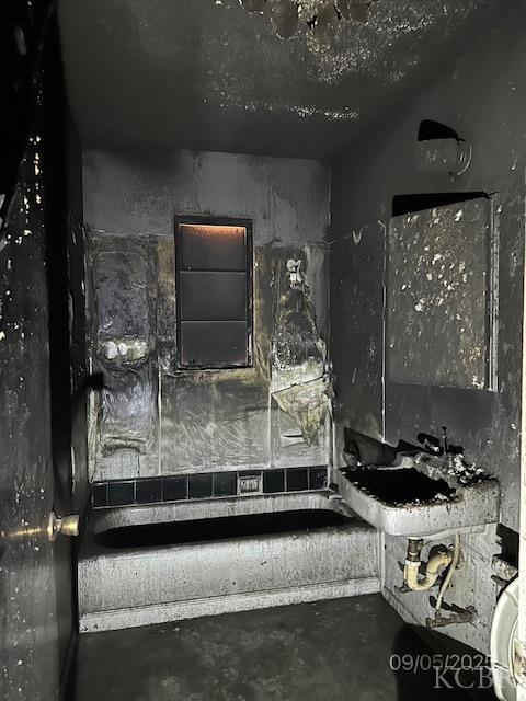 740 E Monterey St, Avenal, CA 93204