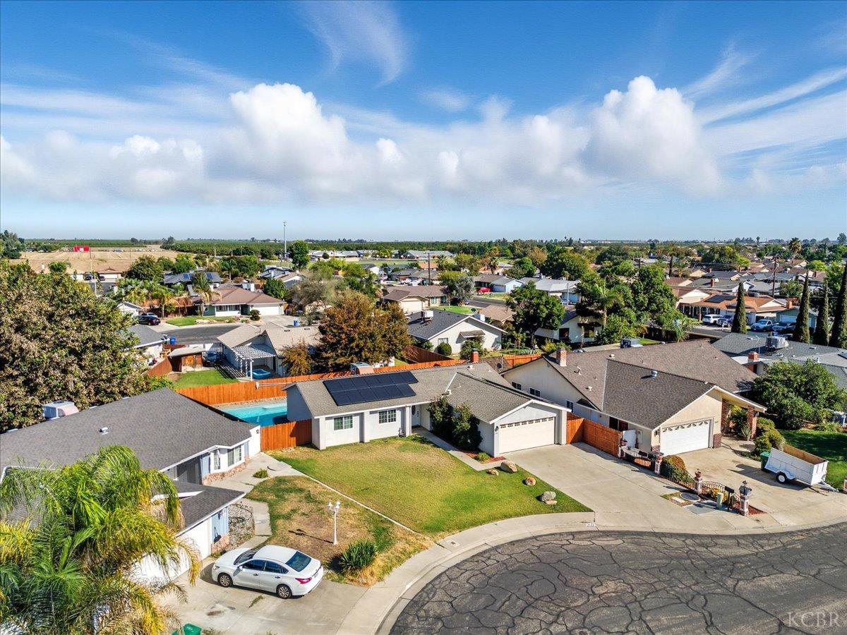 2123 Cottonwood Ct, Hanford, CA 93230