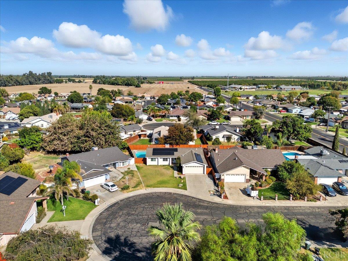 2123 Cottonwood Ct, Hanford, CA 93230